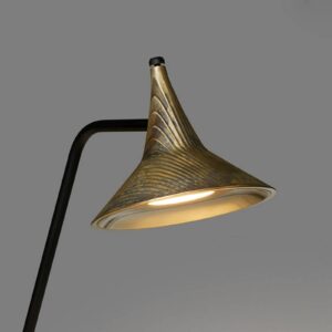 Lampe à poser Artemide Unterlinden en laiton, avec tige courbée et éclairage LED chaud