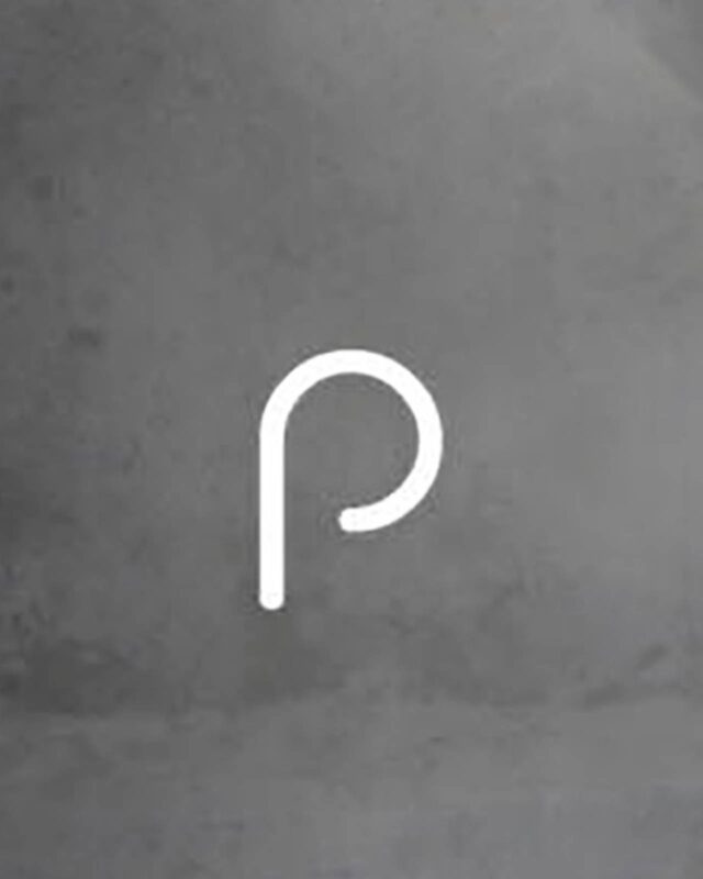 Applique Artemide Alphabet of Light p, lettre graphique pour composer un mur lumineux