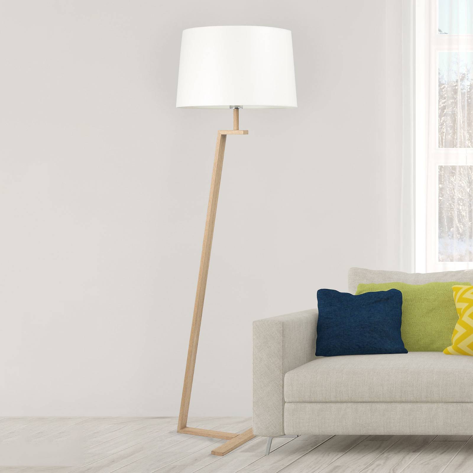 Lampadaire Aluminor Memphis avec abat-jour textile blanc crème et pied en bois clair