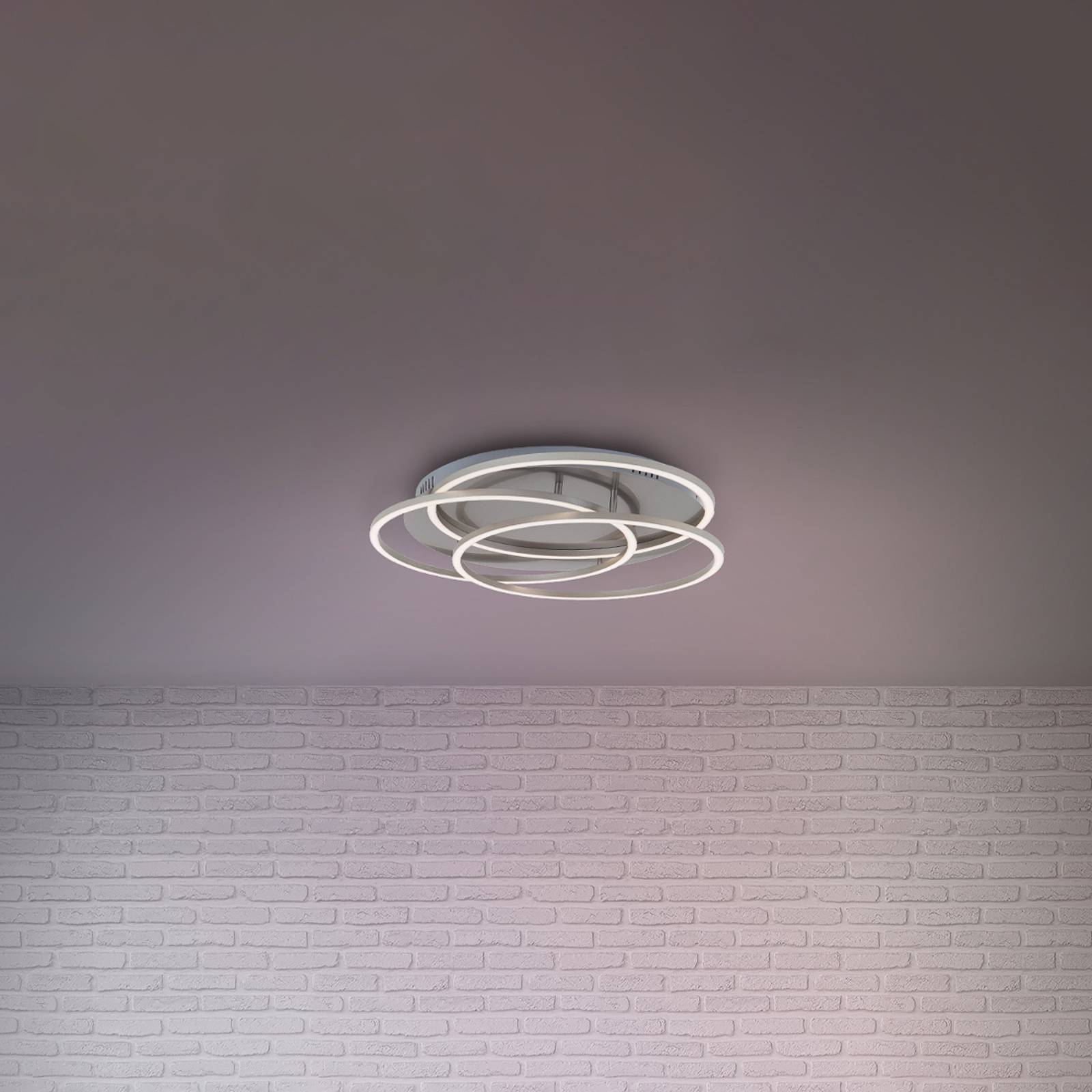 Plafonnier LED Briloner Frames à trois cercles lumineux fixé au plafond — vue 4