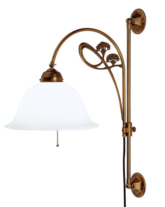 Applique Athène Berliner Messinglampen en laiton patiné et verre opale