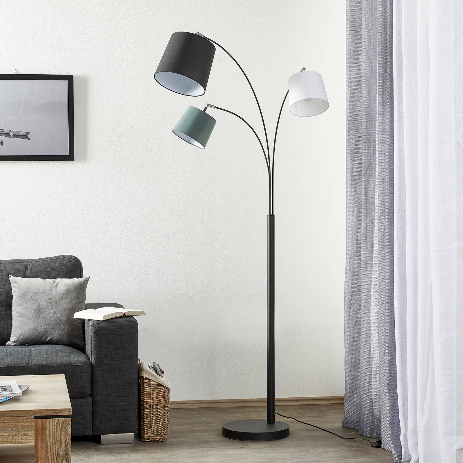 Lampadaire By Rydéns Foggy noir à trois abat-jours en tissu blanc, gris et noir — vue 2