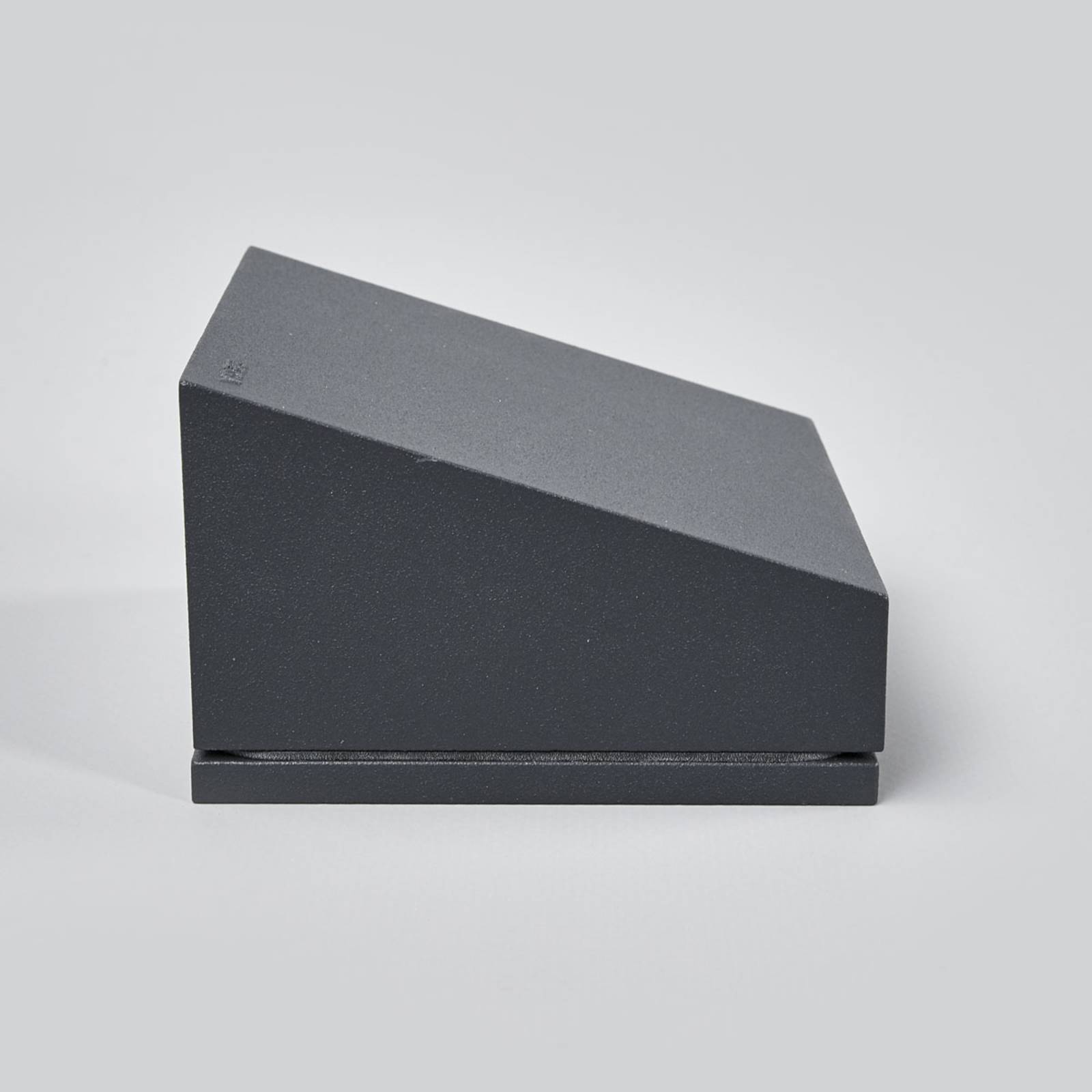 Applique BEGA 22215K3 graphite compacte pour éclairage extérieur à lumière chaude — vue 4