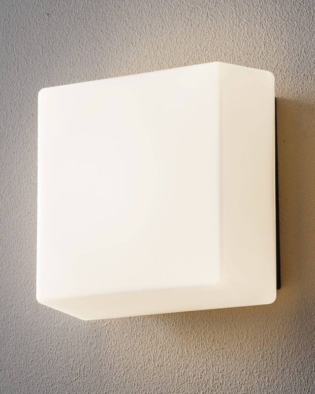 Applique LED BEGA 38300 carrée graphite avec diffuseur en verre opale