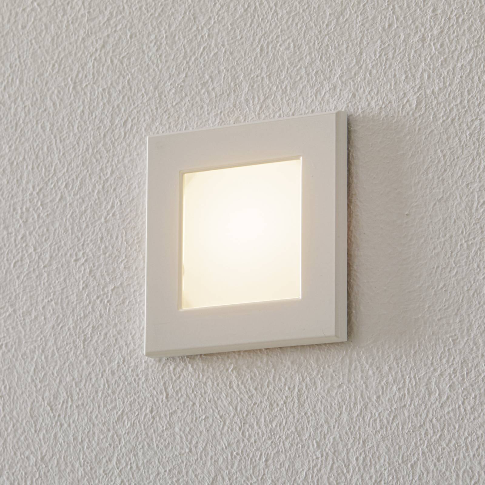 Applique encastrable BEGA Accenta carrée à cadre blanc pour balisage intérieur