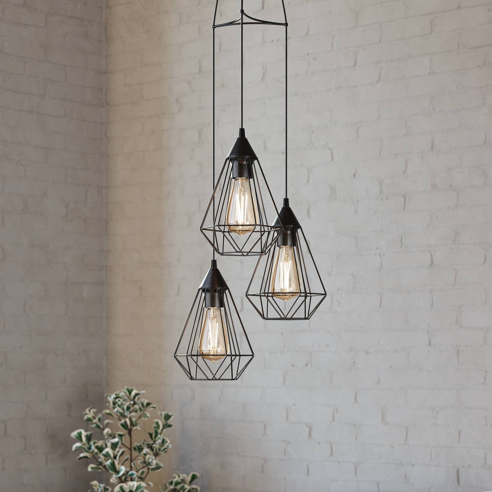 Suspension Tarbes noire à trois abat-jour métalliques ouverts de style vintage