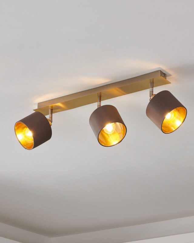 Plafonnier EGLO Valbiano cappuccino et doré à trois abat-jour orientables