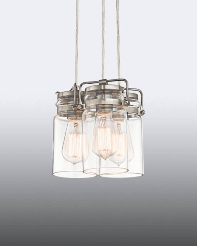 Suspension KICHLER Brinley à trois abat-jour en verre au style rétro