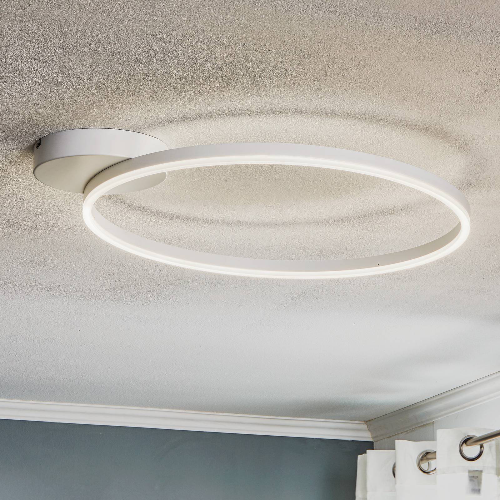 Plafonnier LED Fabas Luce Giotto blanc avec anneau lumineux au plafond — vue 2