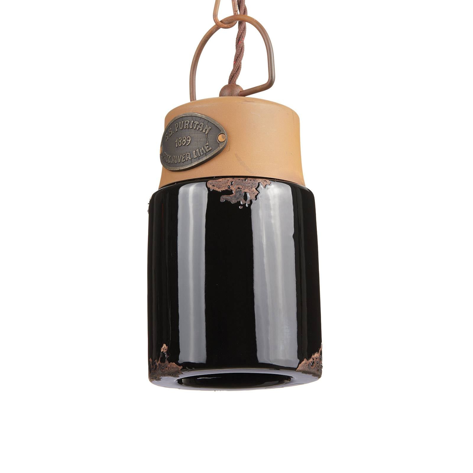 Suspension Ferroluce C1620 noire en céramique avec chaîne métallique et détails patinés