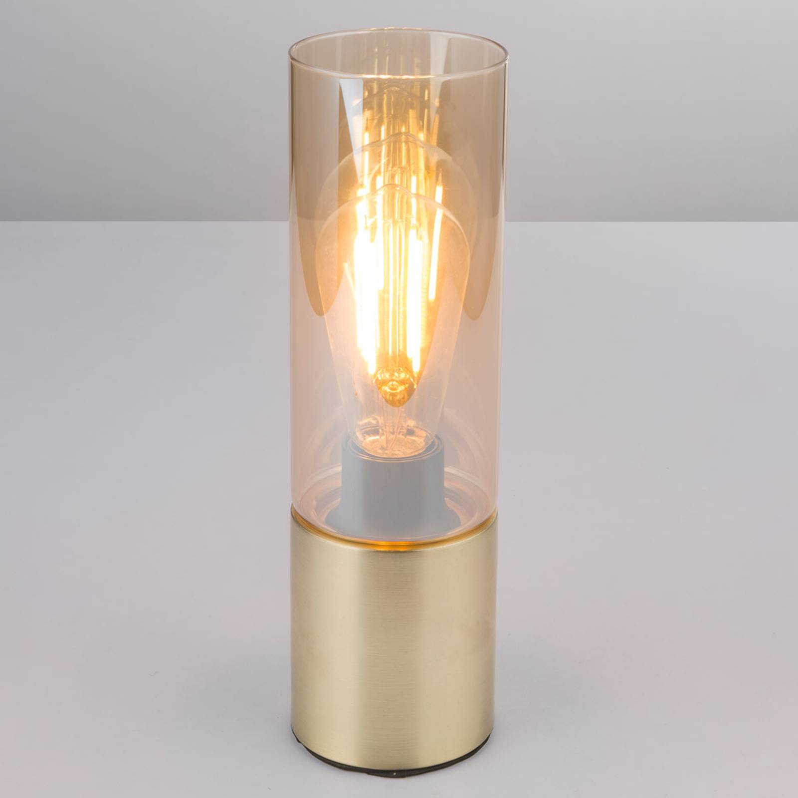 Lampe à poser Annika avec pied en laiton mat et abat-jour en verre ambre — vue 3