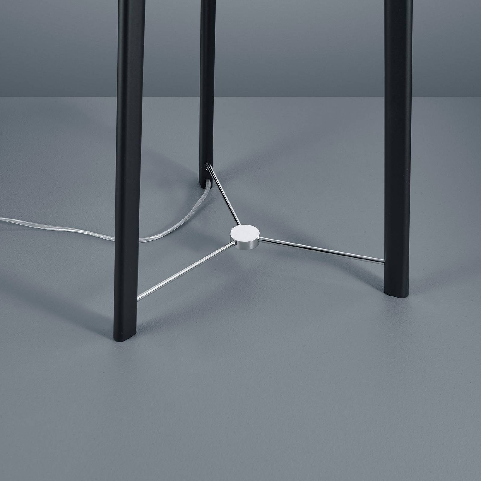 Lampadaire Helestra Certo blanc avec abat-jour textile et trépied noir — vue 2