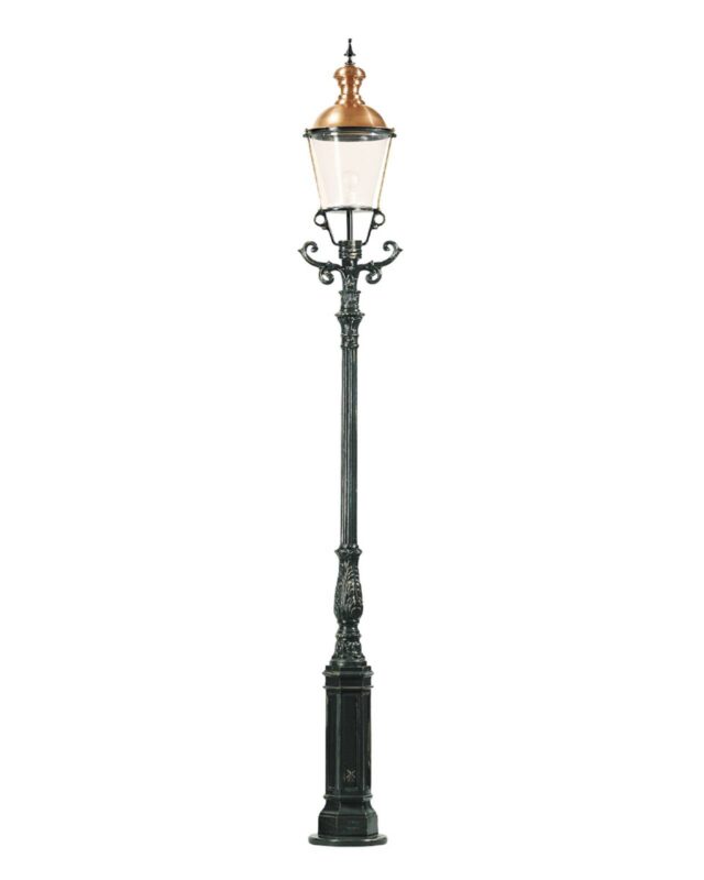 Lampadaire K.S. Verlichting Düsseldorf vert, au toit en cuivre et abat-jour transparent