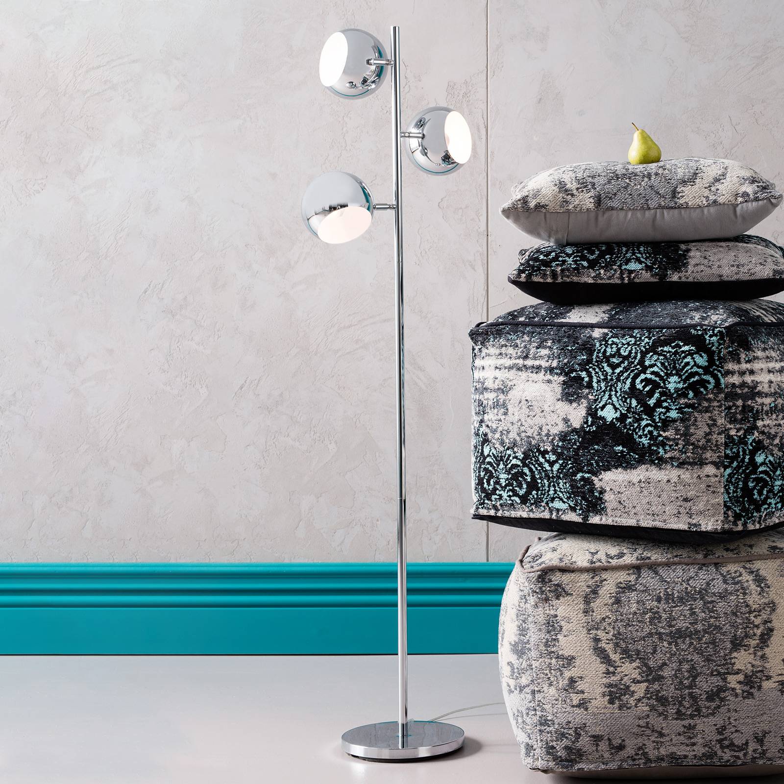 Lampe sur pied KARE Calotta rétro avec trois abat-jour sphériques orientables