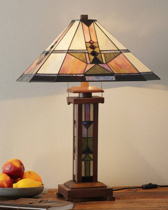 Lampe à poser Leondra avec abat-jour en verre brun et crème