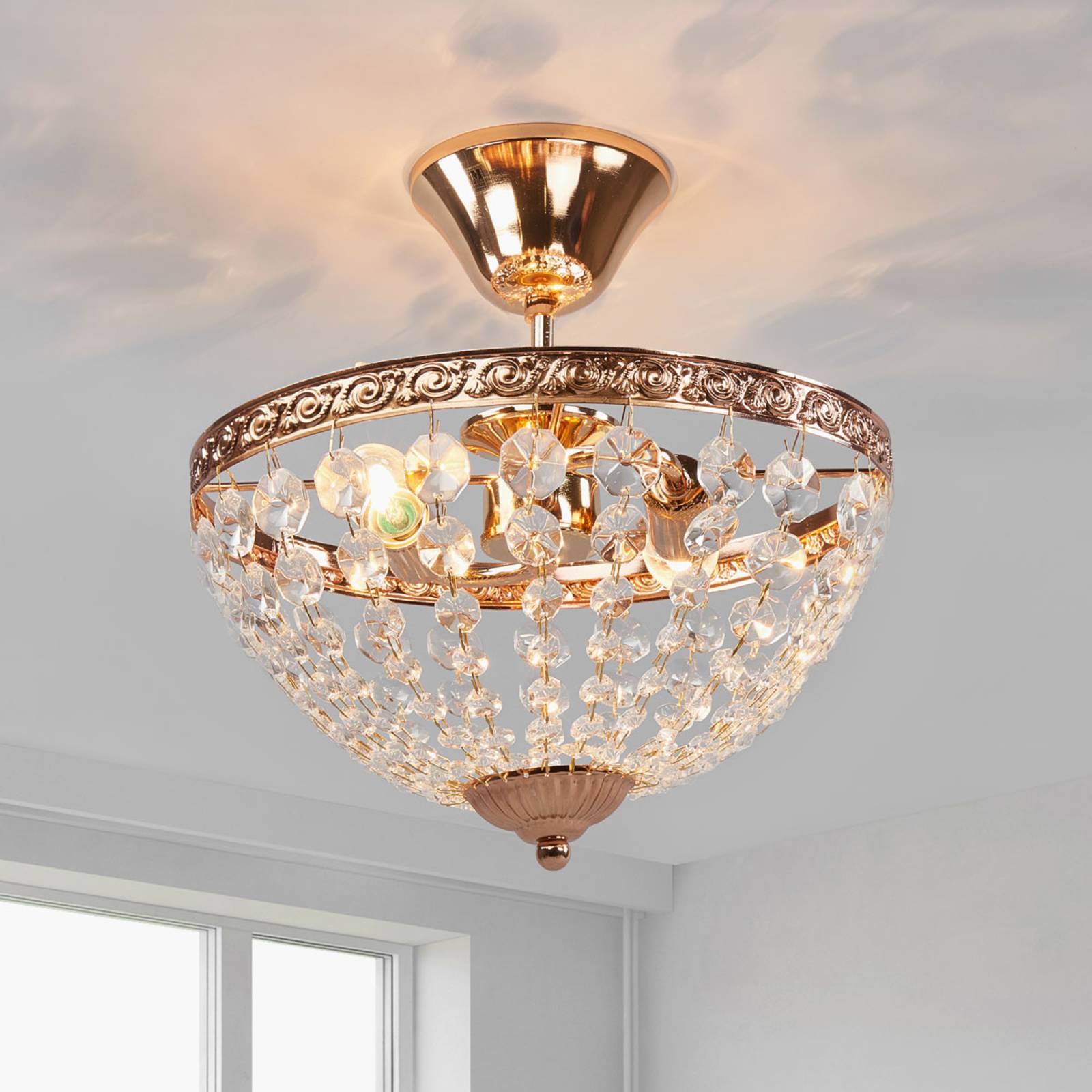 Plafonnier Markslöjd Hanaskog doré avec chaînes de cristal transparentes scintillantes — vue 2