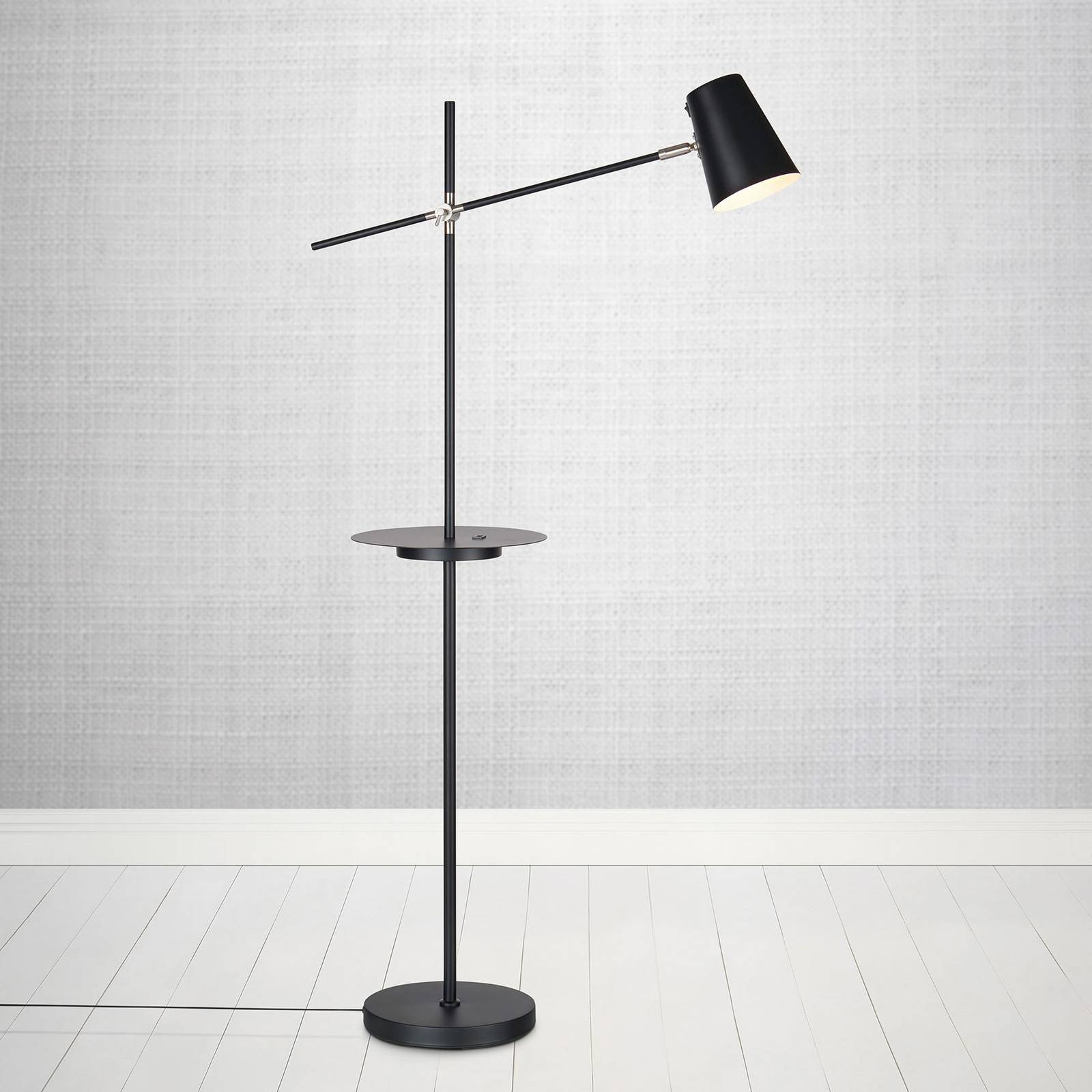 Lampadaire Markslöjd Linear noir avec chargeur USB pour intérieur — vue 2
