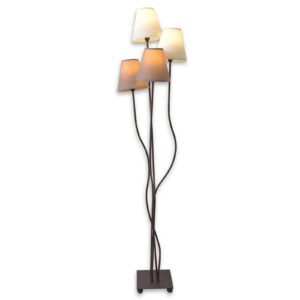 Lampadaire Näve Twiddle à quatre abat-jour bruns et structure noire